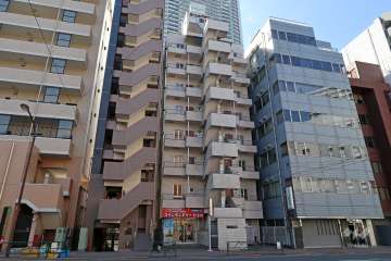 ローレルプラザ田町の外観（北東側から）