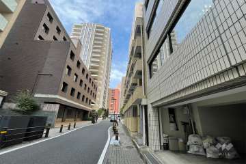 敷地南東側の前面道路　　　