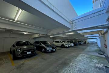 敷地内駐車場（屋内平面式）