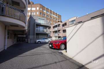 敷地内駐車場（屋外平面式）