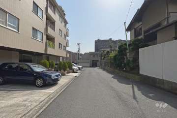 敷地北西側の前面道路　
