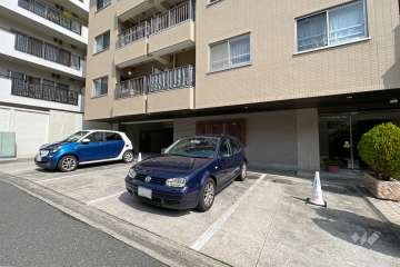 敷地内駐車場（屋外平面式）　