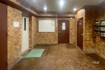 エントランスホール