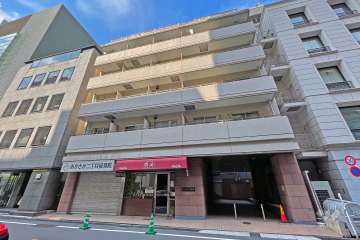 オリエントニュー赤坂の外観（南西側から）