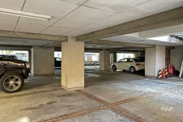 敷地内駐車場（屋内平面式）