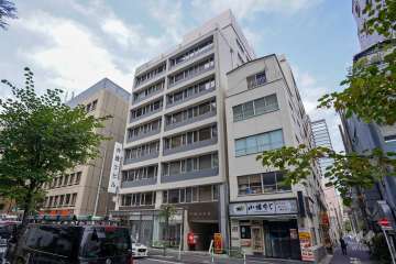 弁護士ビル（西新橋1丁目）の外観（南側から）