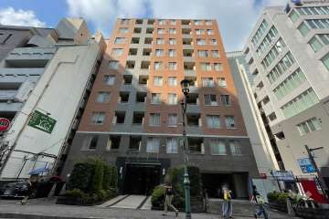 レックス赤坂レジデンスの外観（東側から）