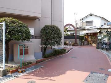 敷地入口