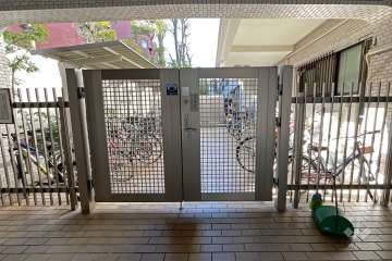 オートロック付きの駐輪場