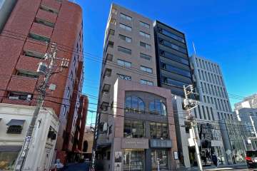 倉沢ビルの外観（東側から）