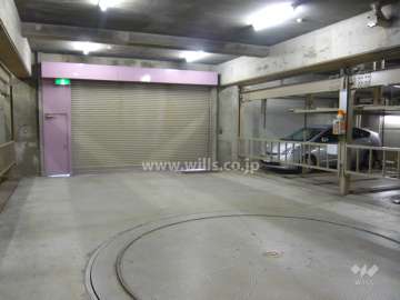 敷地内駐車場（屋内機械式）