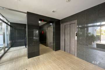 共用のエレベーター