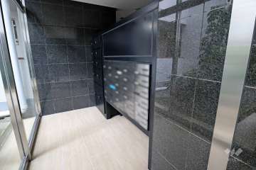 共用ポストと宅配ボックス