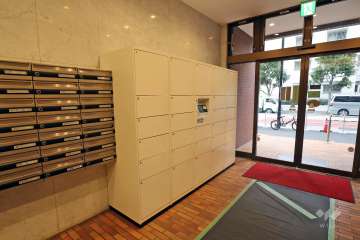 宅配ボックスと共用ポスト