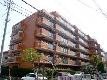 ライオンズマンション東園田の外観（北西から）