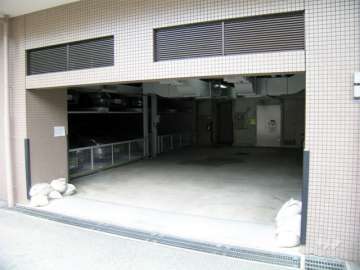 1階部分にある駐車場