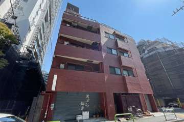 マンション麻布コートの外観(北西側から）