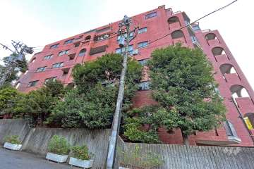 マノー乃木坂の外観（西側から）