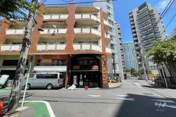 敷地南西側の前面道路