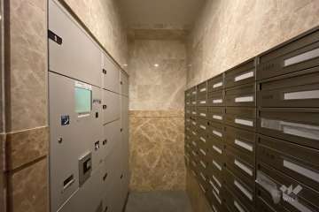 宅配ボックスと集合ポスト