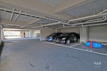 敷地内駐車場（屋内平面式）