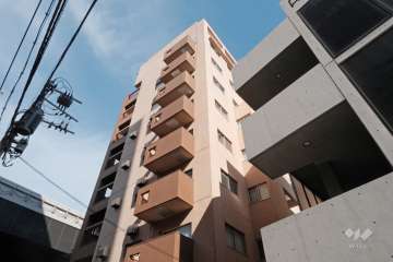 麻布エンパイアマンションの外観（南西側から）