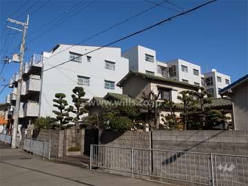 コスモ園田の外観（南西側から）