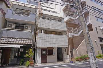 サンワイド高橋ビルの外観（南側から）