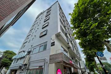 南麻布フラワーマンションの外観（北側から）