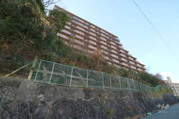 ダイアパレス宝塚月見山の外観（北東側から）