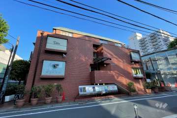 ラポール南青山５４の外観（北西側から）