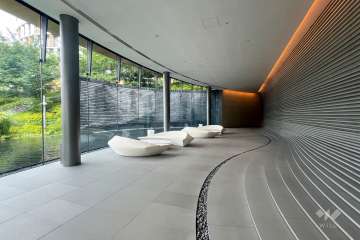 エントランスラウンジ