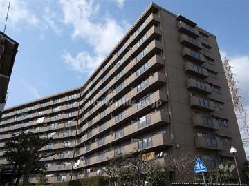 尼崎久々知ハウスの外観（南東側から）