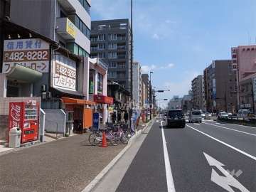敷地南側は国道2号線に面しています。
