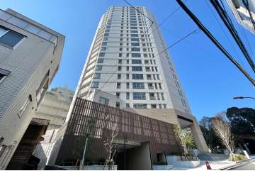 ザパークハウス三田タワーの外観（南東側から）