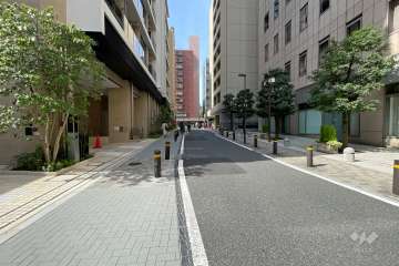 敷地北西側の前面道路