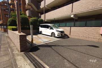 敷地内駐車場（屋外機械式）