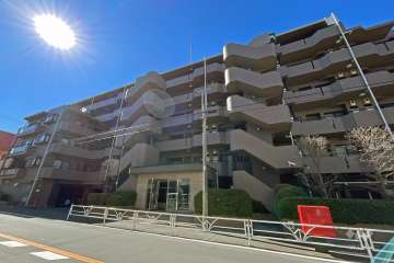 エスバイエル代々木西原の外観（北東側から）