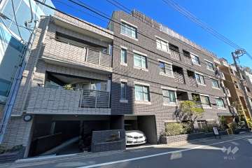 カーサフェリス代々木上原の外観（南西側から）