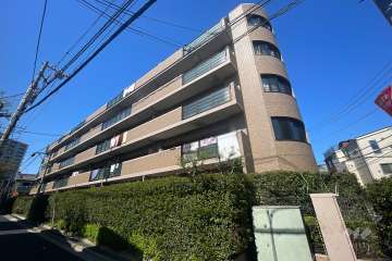 ガーデンホーム幡ヶ谷の外観（南西側から）