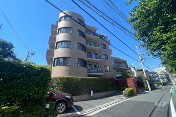 ガーデンホーム幡ヶ谷の外観（南西側から）