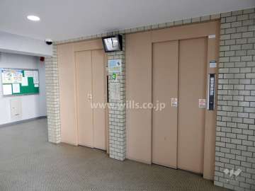 エレベーター（モニター付き）