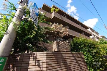 グランシャトレ参宮橋の外観（南西側から）
