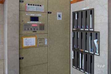 宅配ボックスと共用ポスト