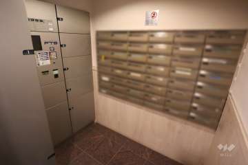 共用ポストと宅配ボックス