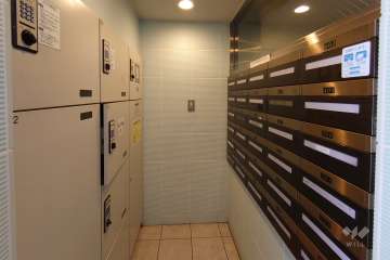 宅配ボックスと共用ポスト