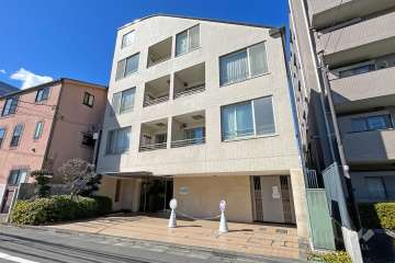 デュオスカーラ幡ヶ谷の外観（東側から）