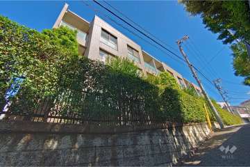 フェアロージュ代々木の外観（南西側から）