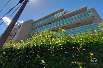 プラウド代々木初台の外観（北東側から）