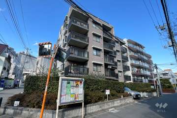 マンションの外観（南側から）